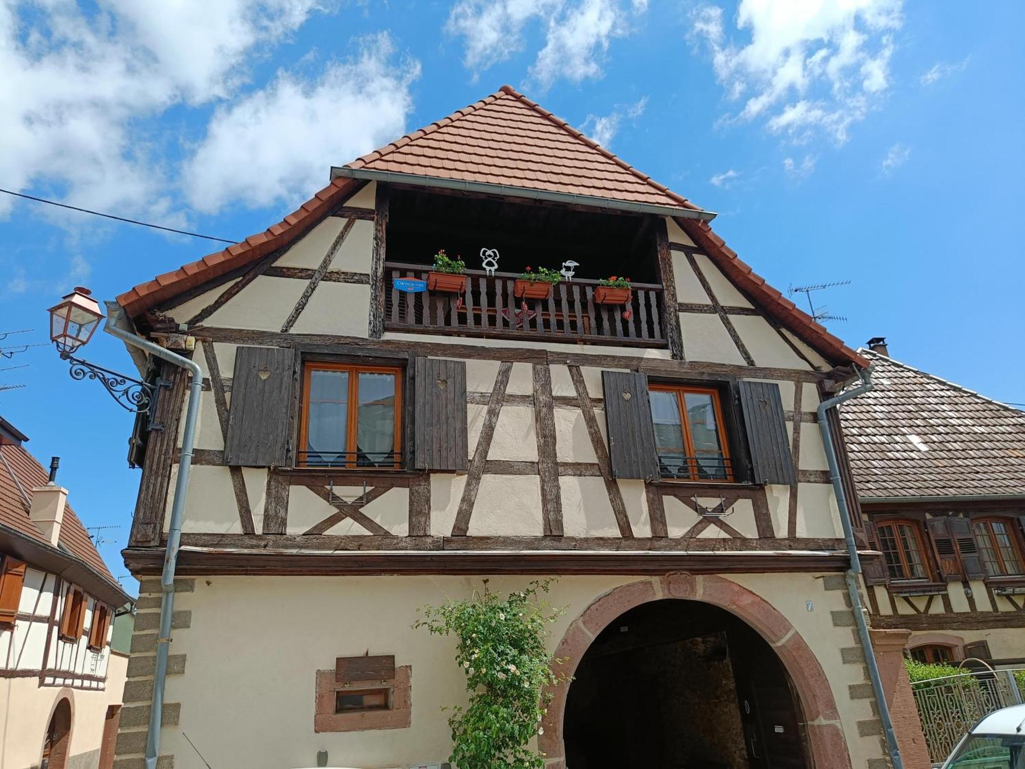 Appartement Un balcon sur les toits à Beblenheim Extérieur photo