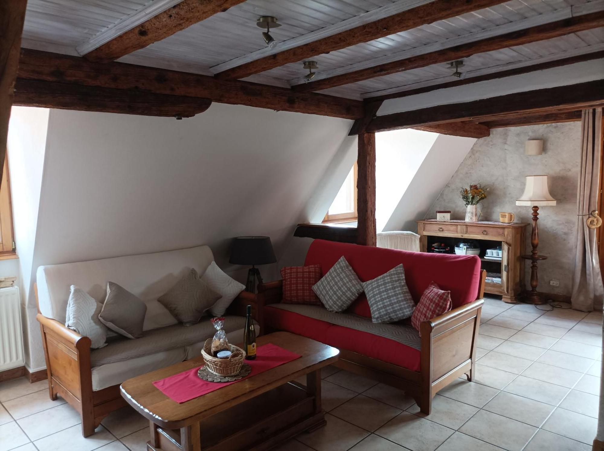 Appartement Un balcon sur les toits à Beblenheim Chambre photo